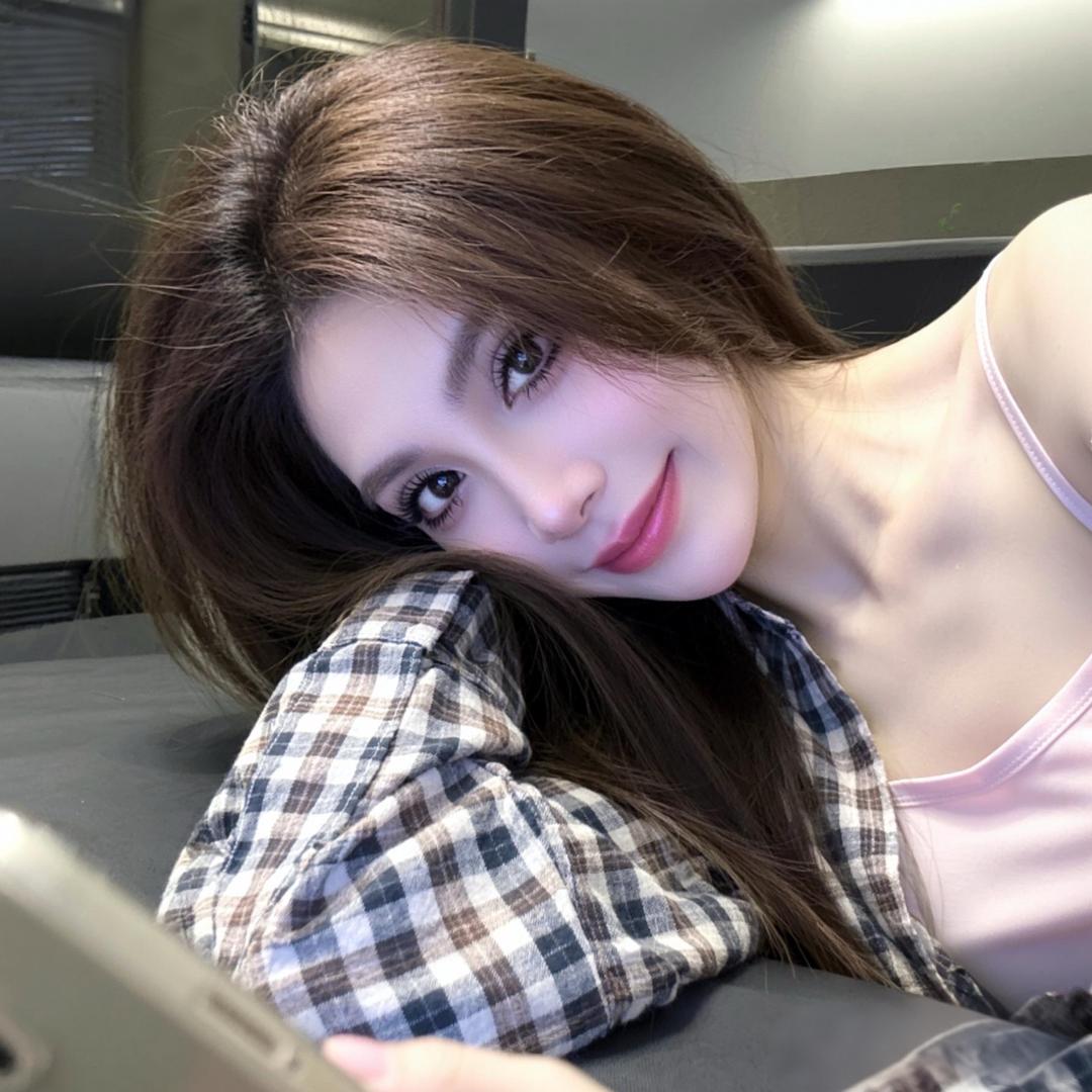 梁小姐ི👑