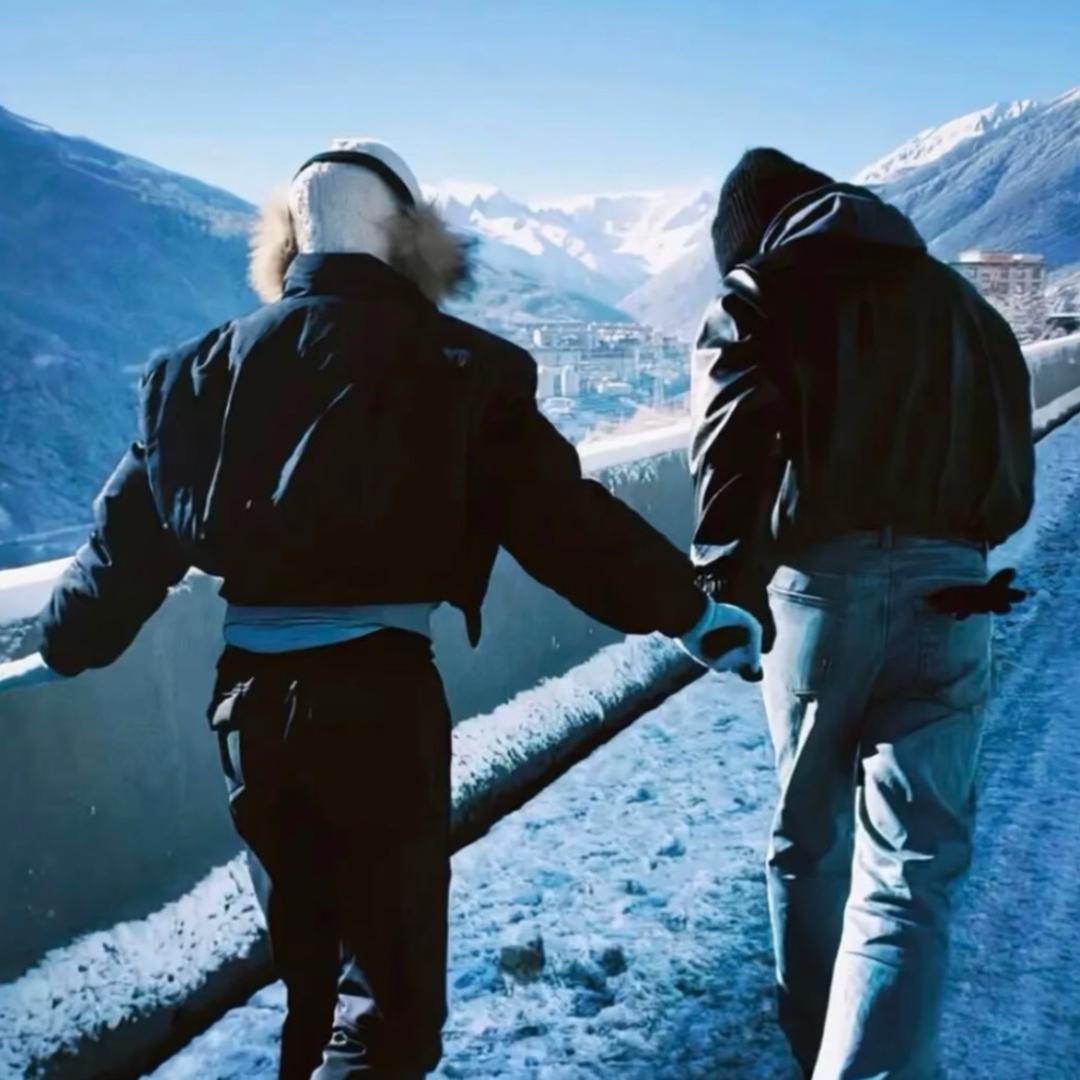 社恐内向小女孩