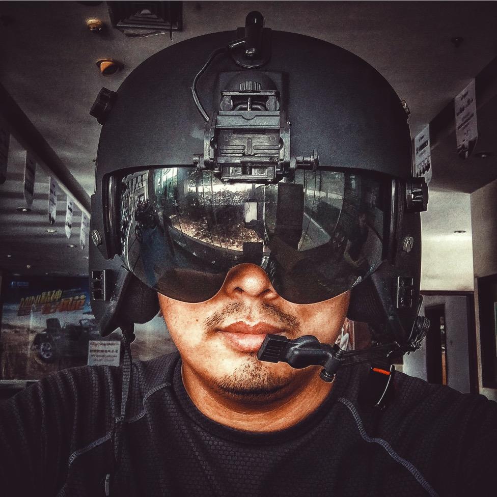 骑摩托的照相师傅