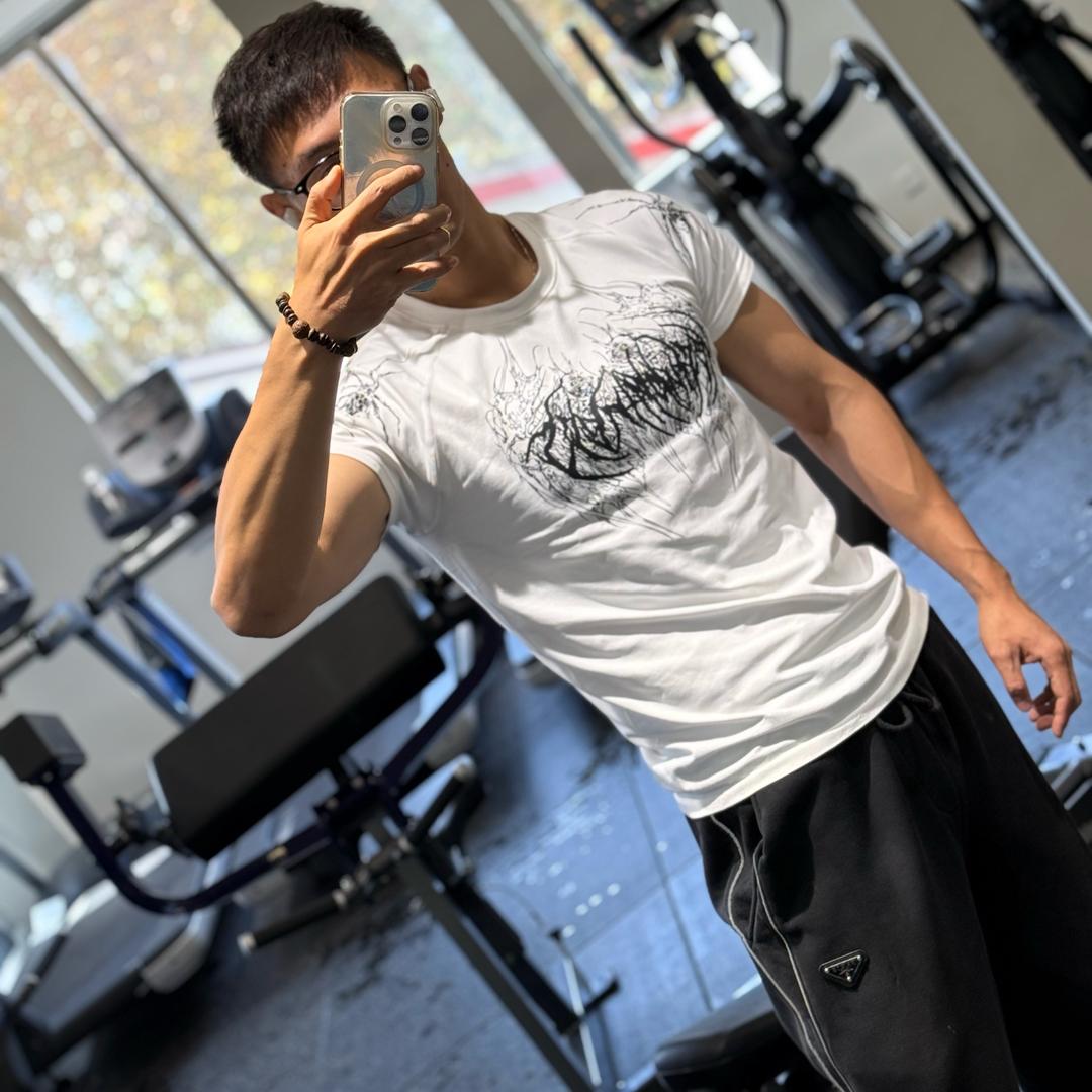 撸铁的狮子座♌️