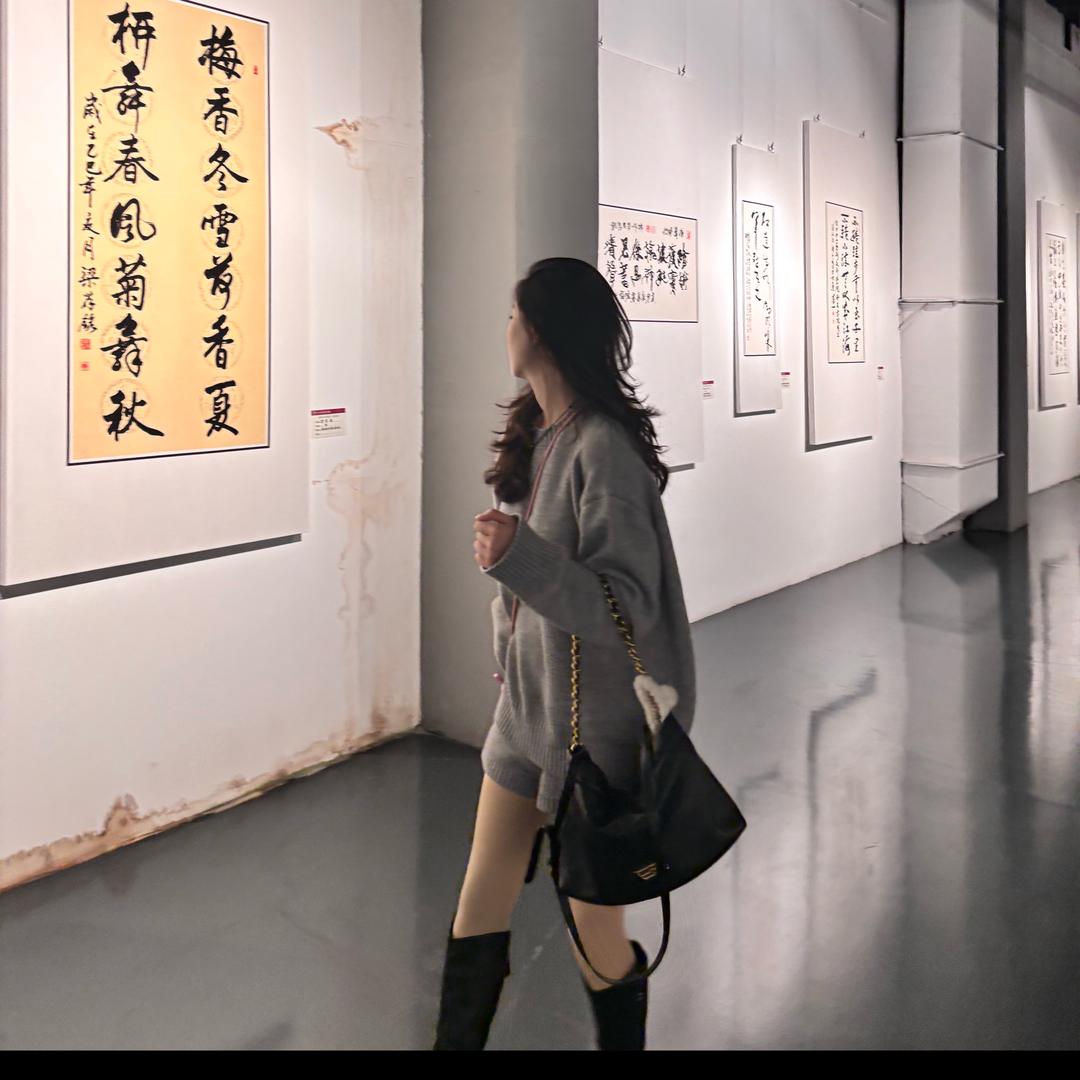 🧊单眼皮的树叶🍃