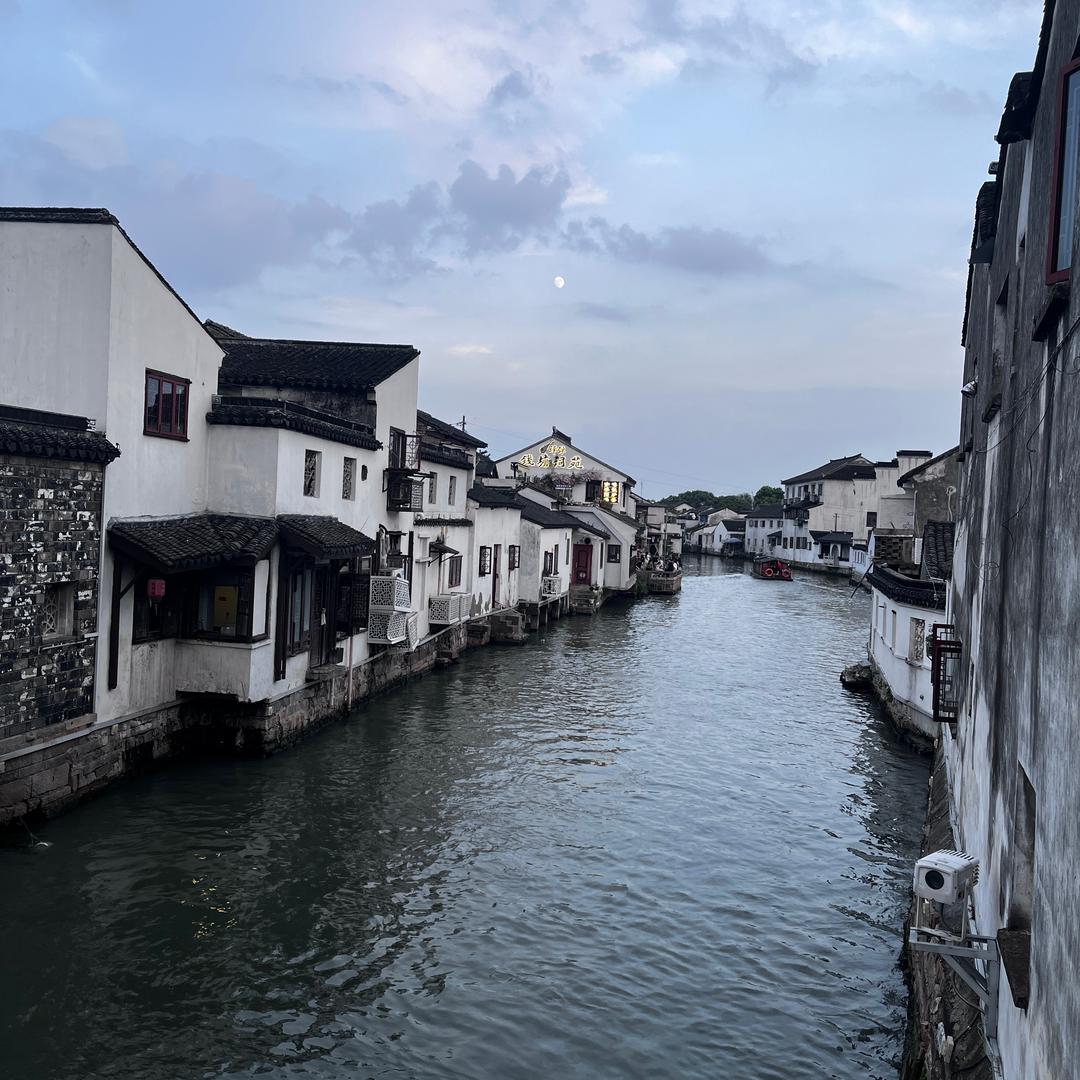 熙小潼