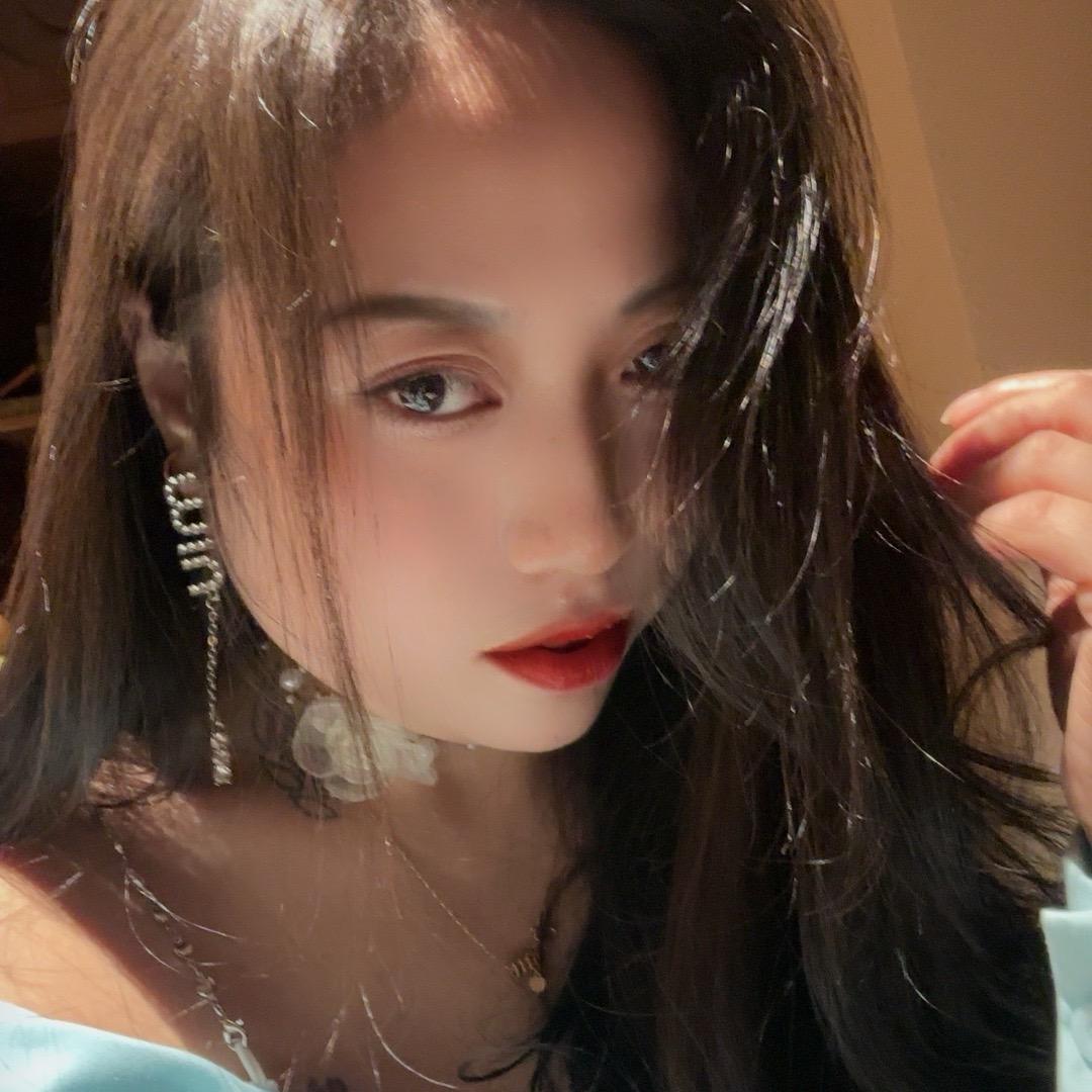 小利妹儿