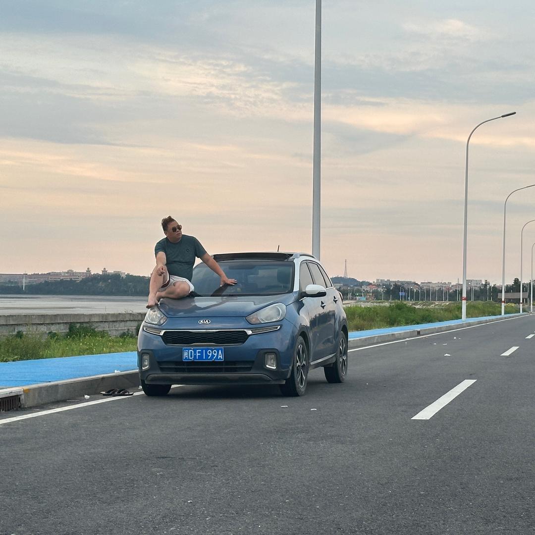 薱伱d曖已勁戒吥铞