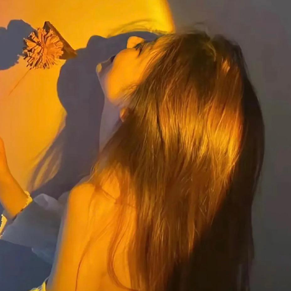 小仙女🧚♀️🧚♀️