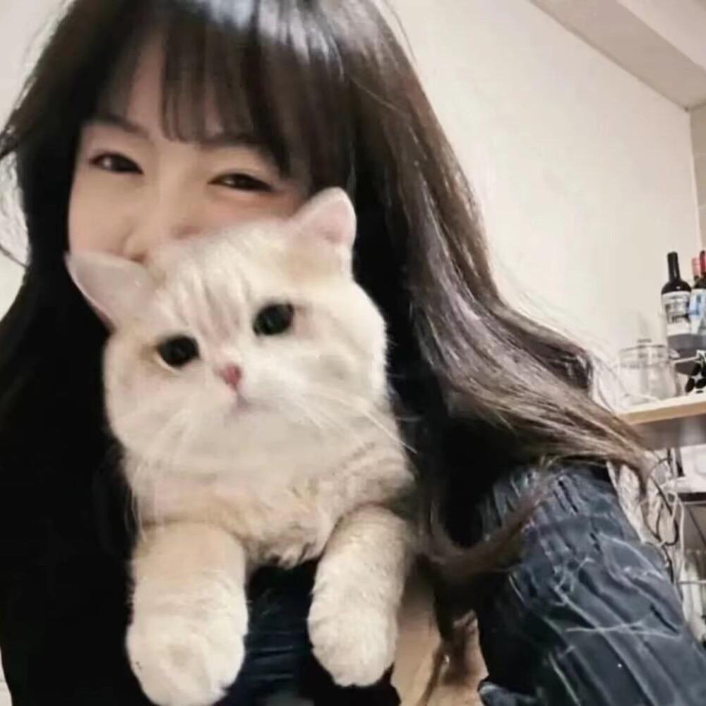 菲娅.