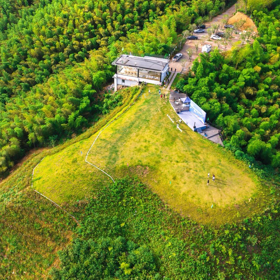 安吉驭风滑翔伞基地🪂