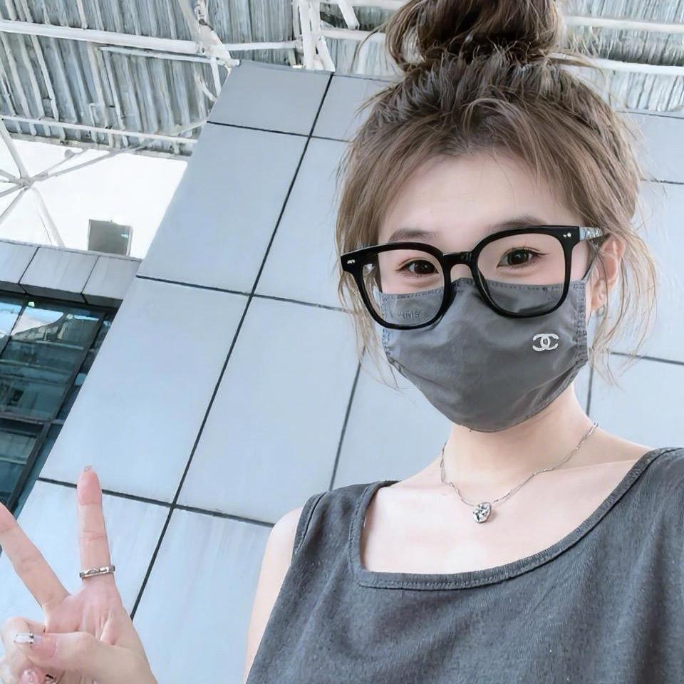李欣yue.