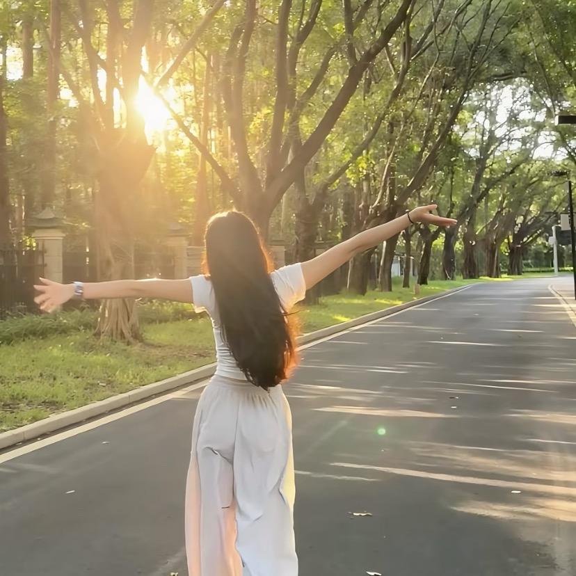 十月（沐桶裕）
