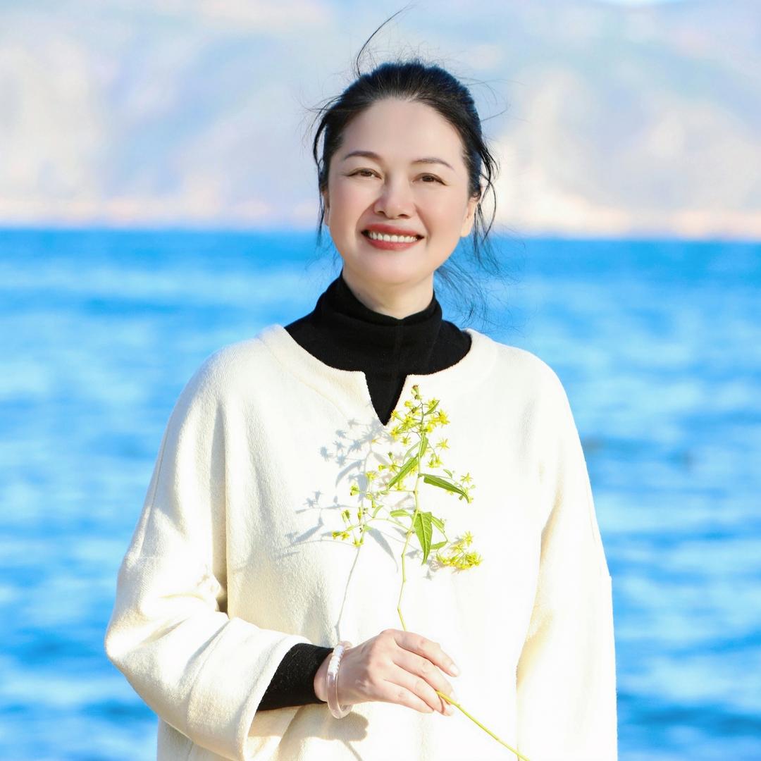 心理学博士卢慧