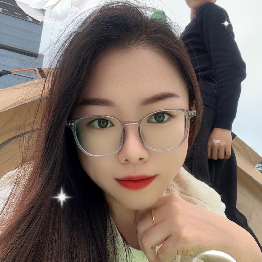 薇姐也是老板娘
