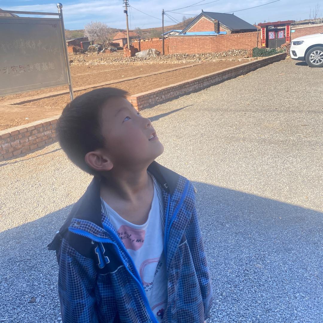 喝丢一只鞋……