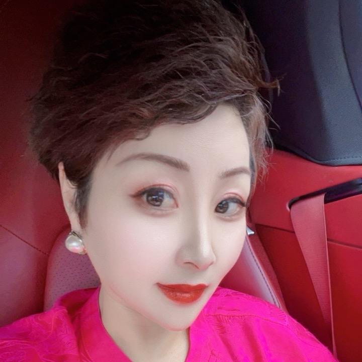 （小富婆）单身一人