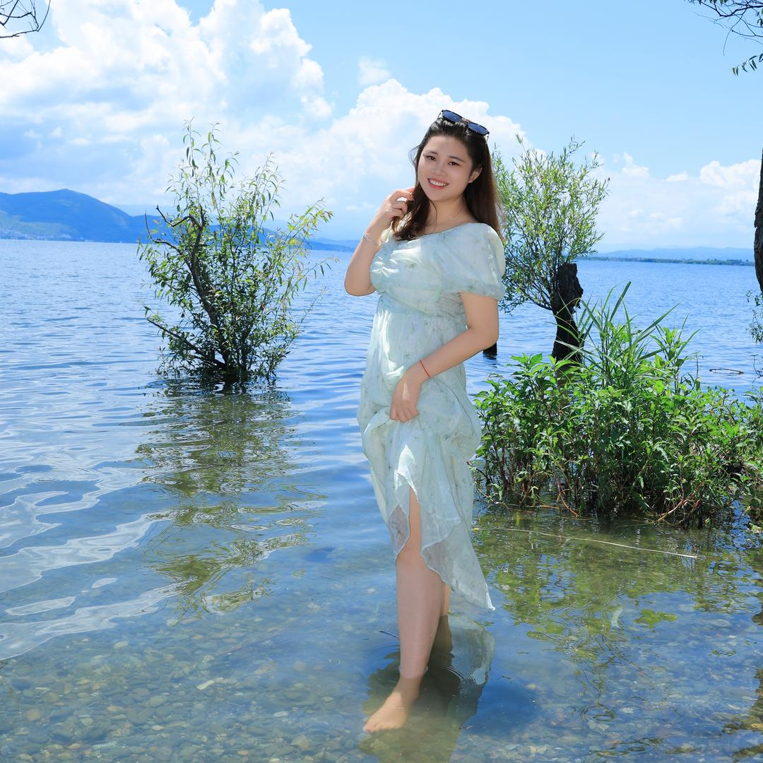 东兰舒颜美容美娜