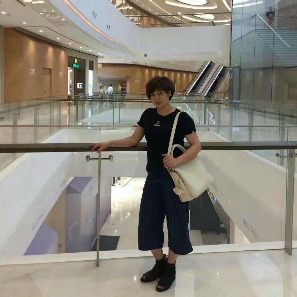 凤姐欧雅时尚衣橱
