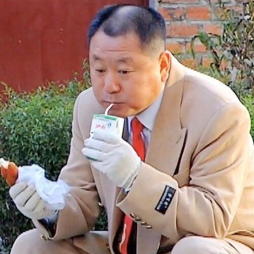 乔治ᶻ