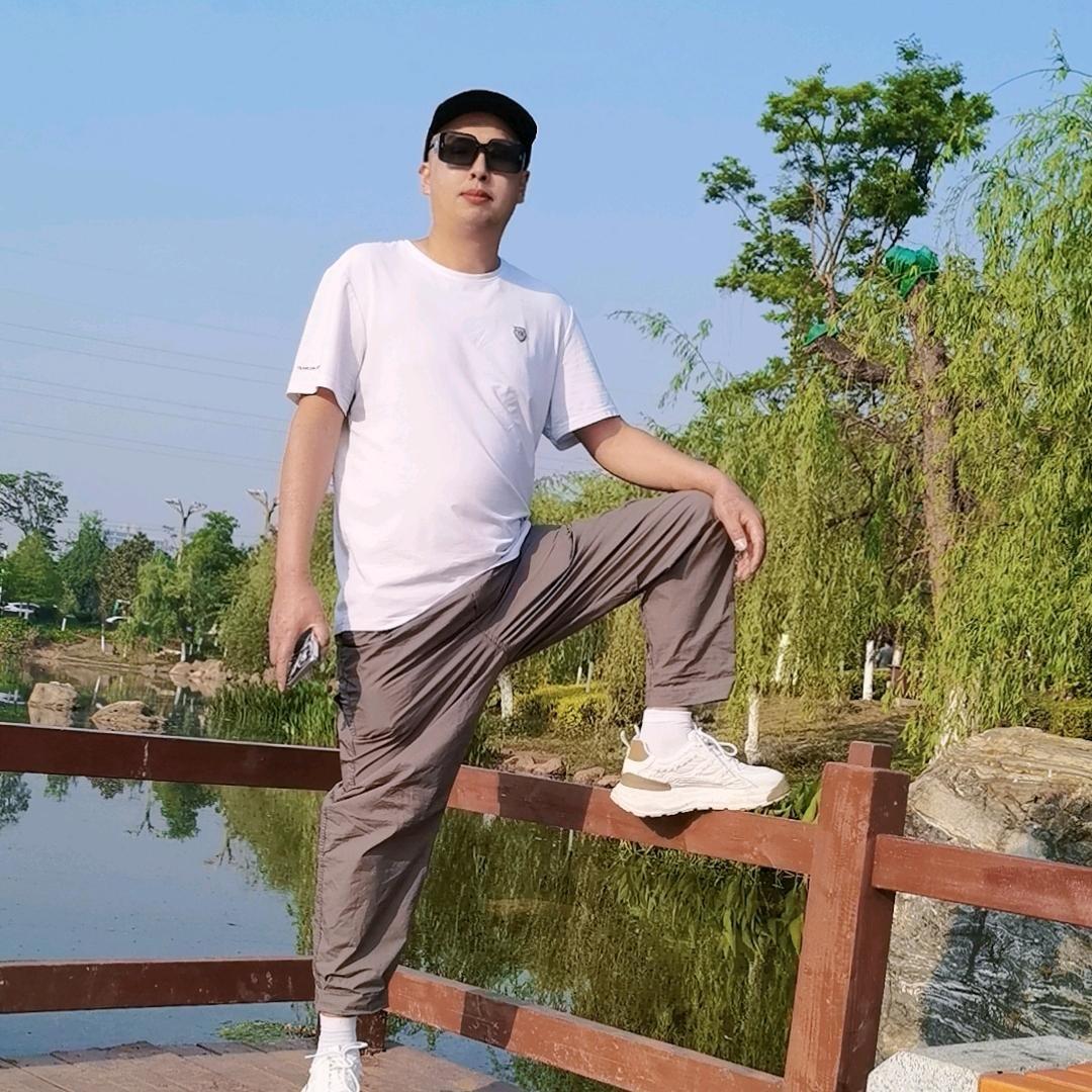 纯🐉哥🐉