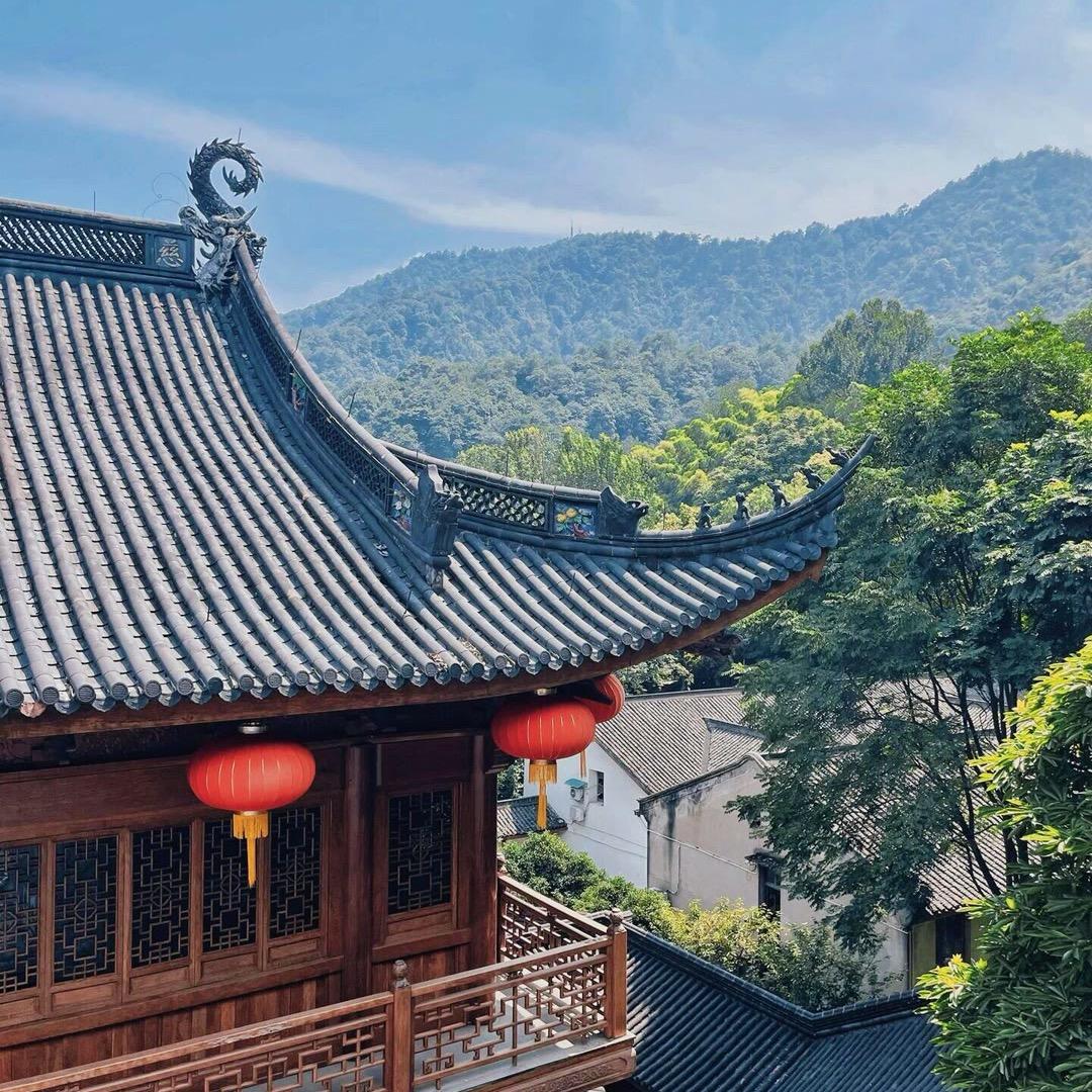 劉.瓦釜雷鸣