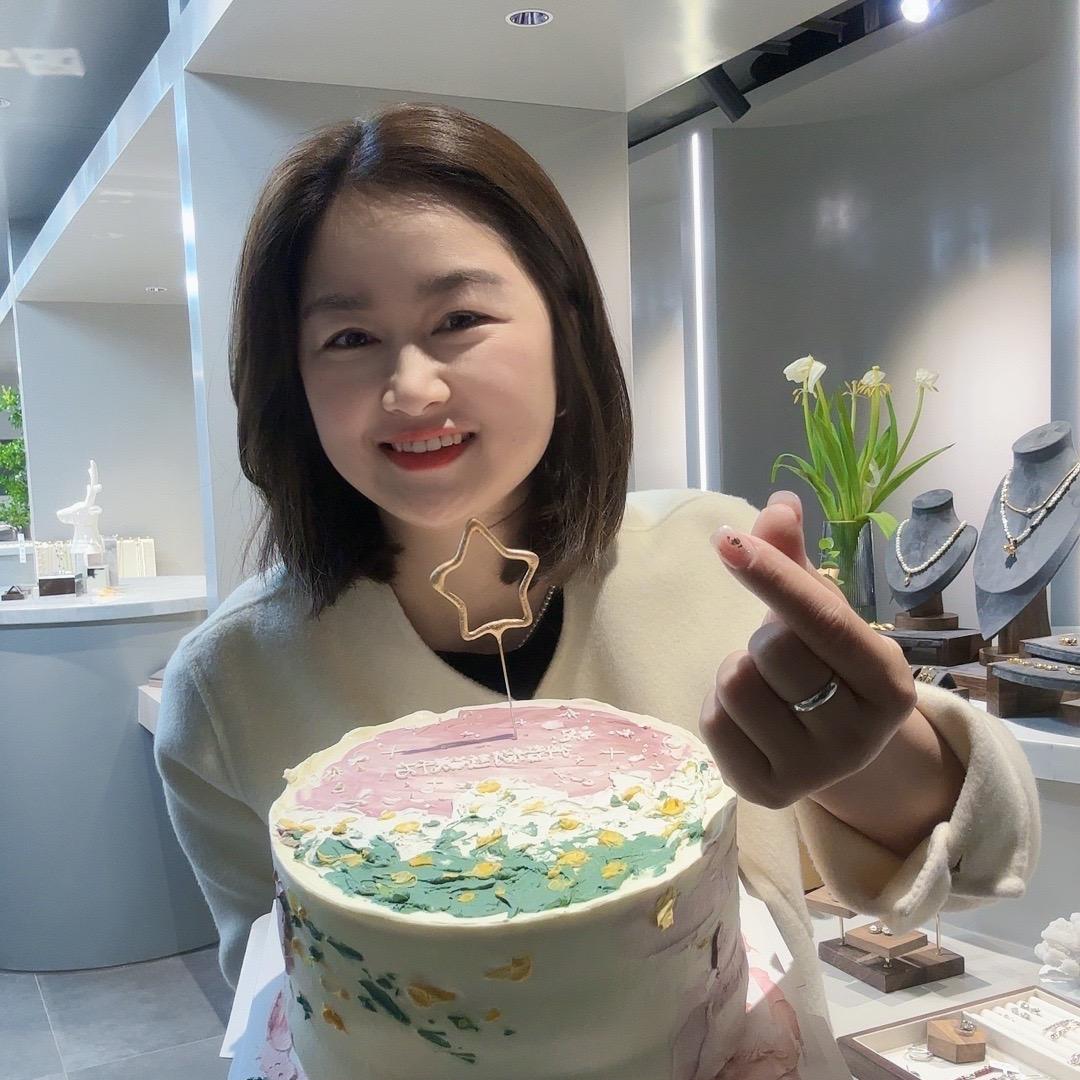 韩茵饰品轻奢店(现货号)
