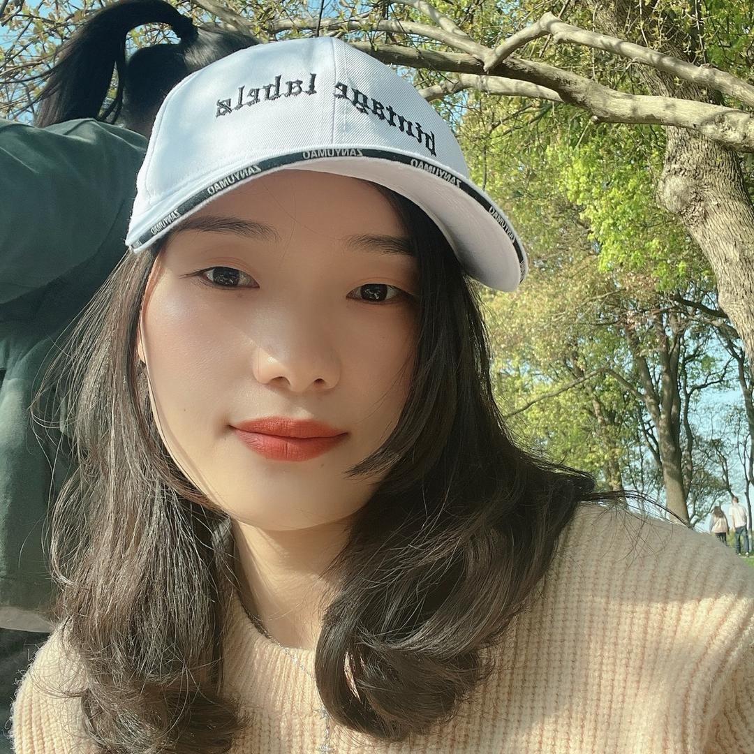 临也常熟临也服饰有限公司服饰专卖店