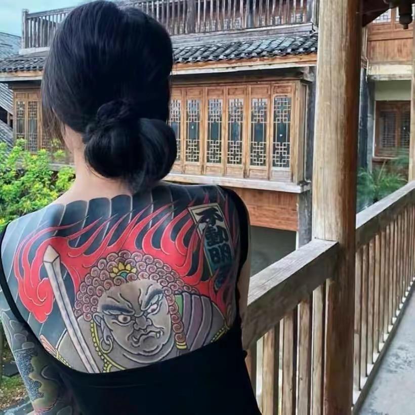嘉西  久美多杰