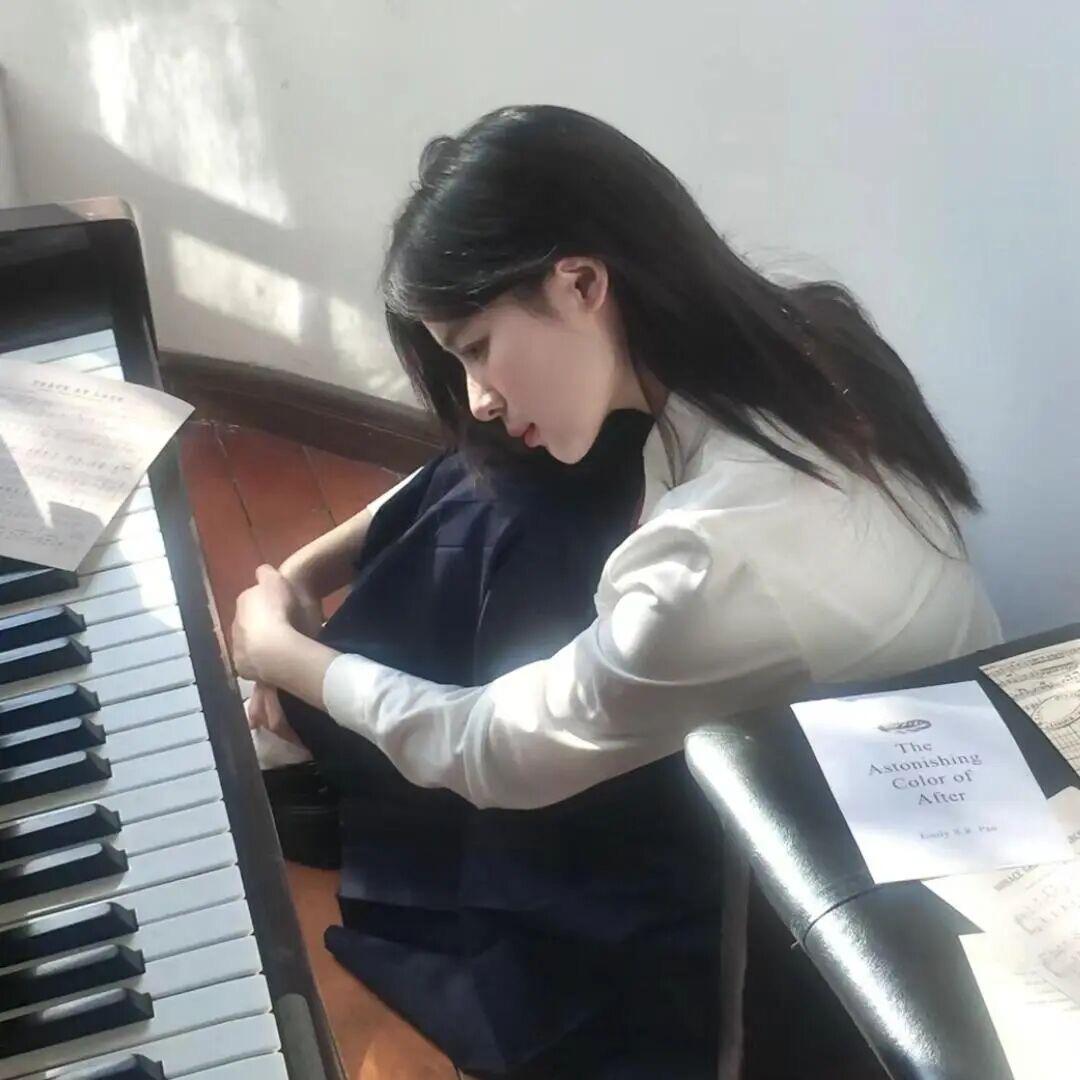 小Y