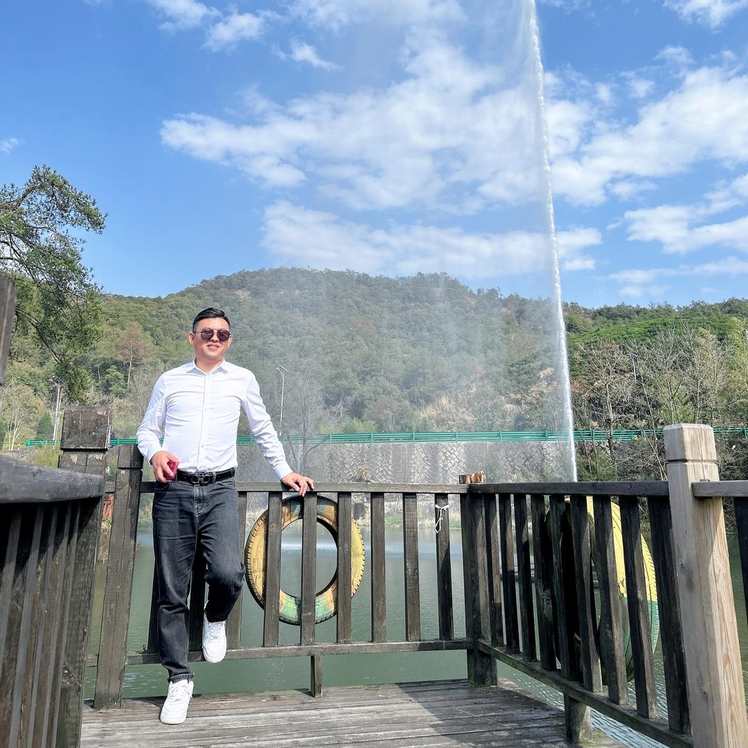 义乌航哥二手网约车