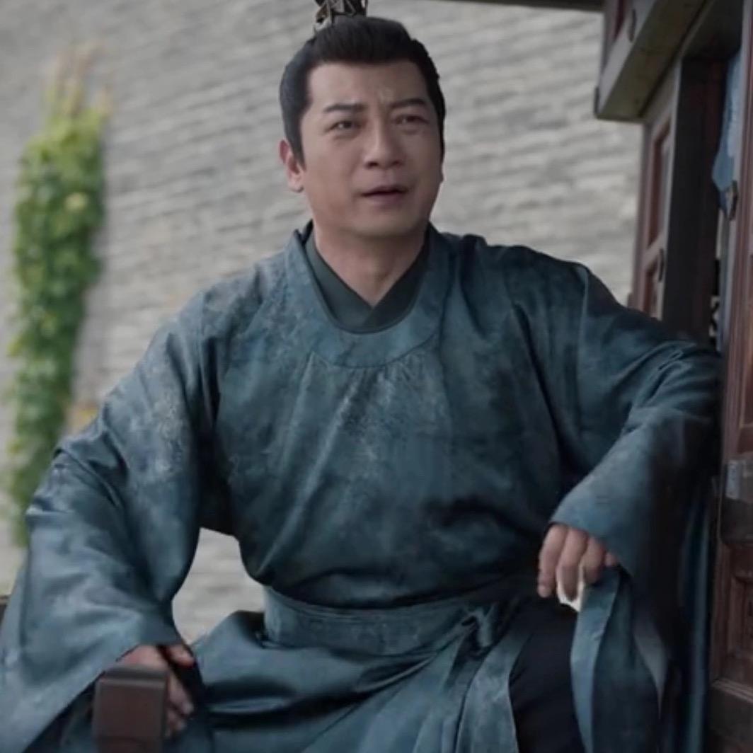 嘿，你鞋带松了