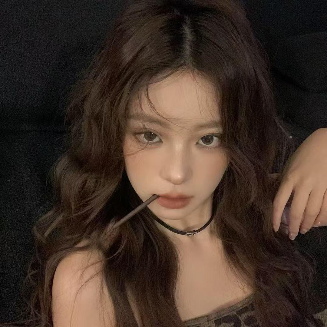 彩虹女装