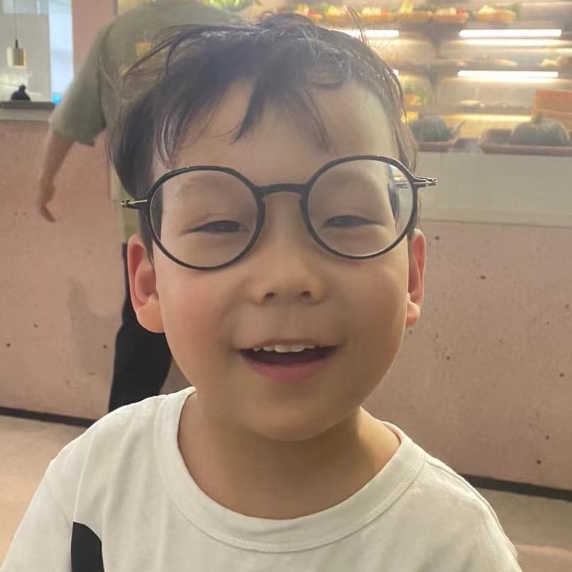 卷发小菠萝