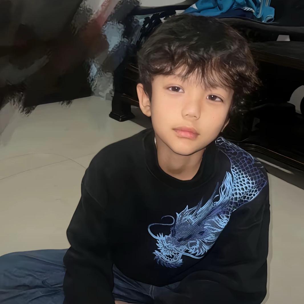 䶱^