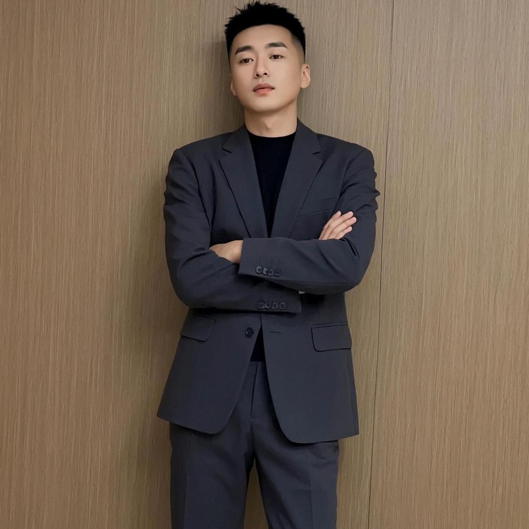 伟伟（做好自己）