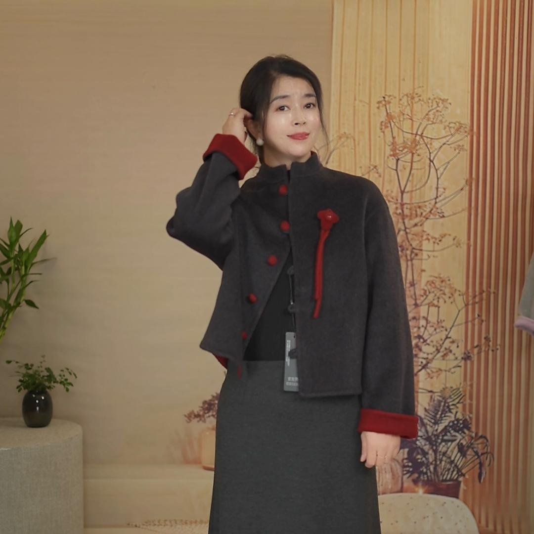 韩大美轻奢女装工厂店