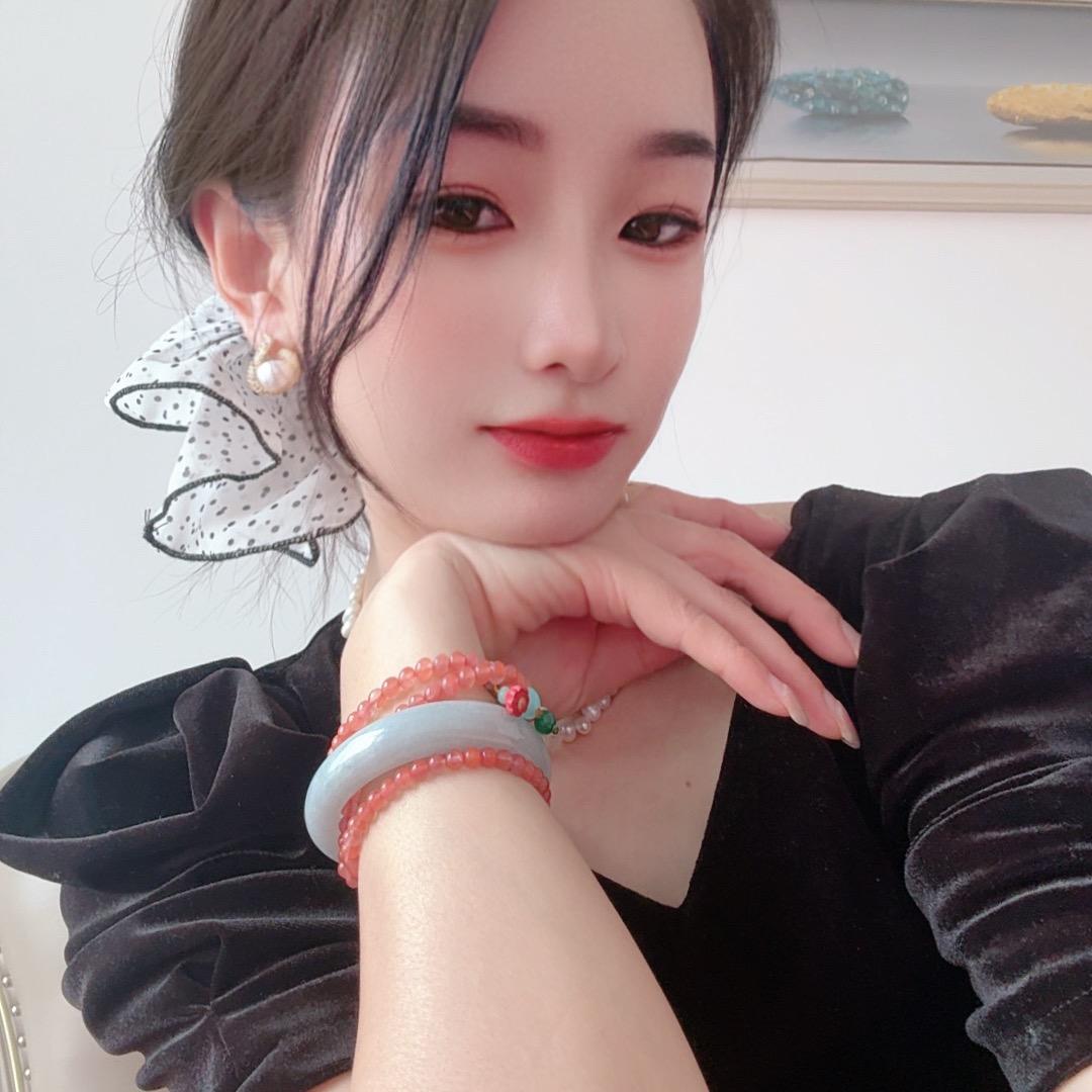 爱笑的女孩