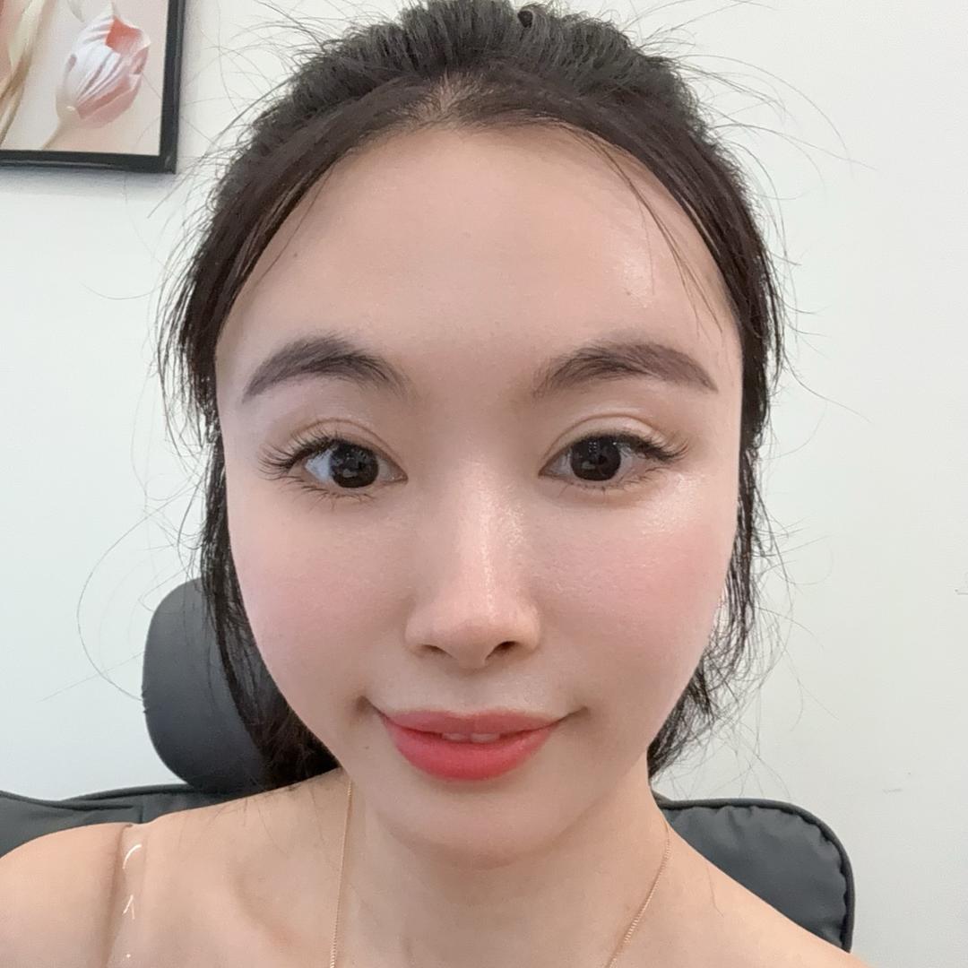 小小爱做皮肤