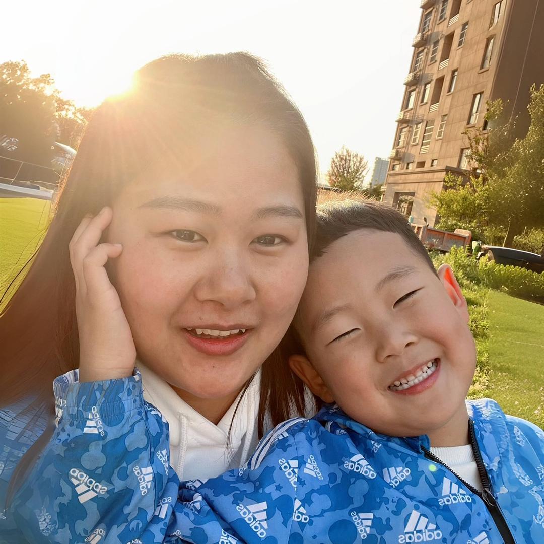 王小花~
