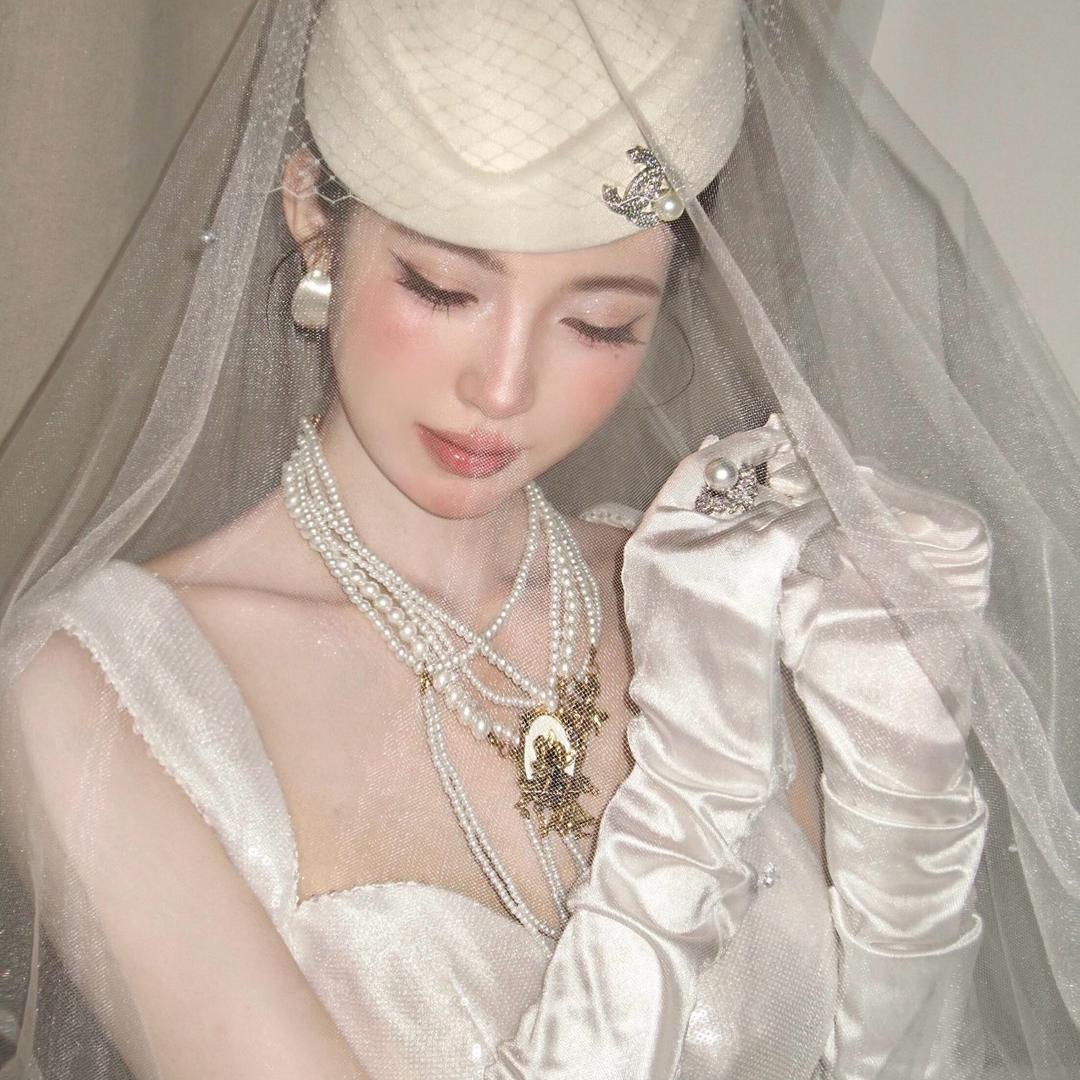 Nora_