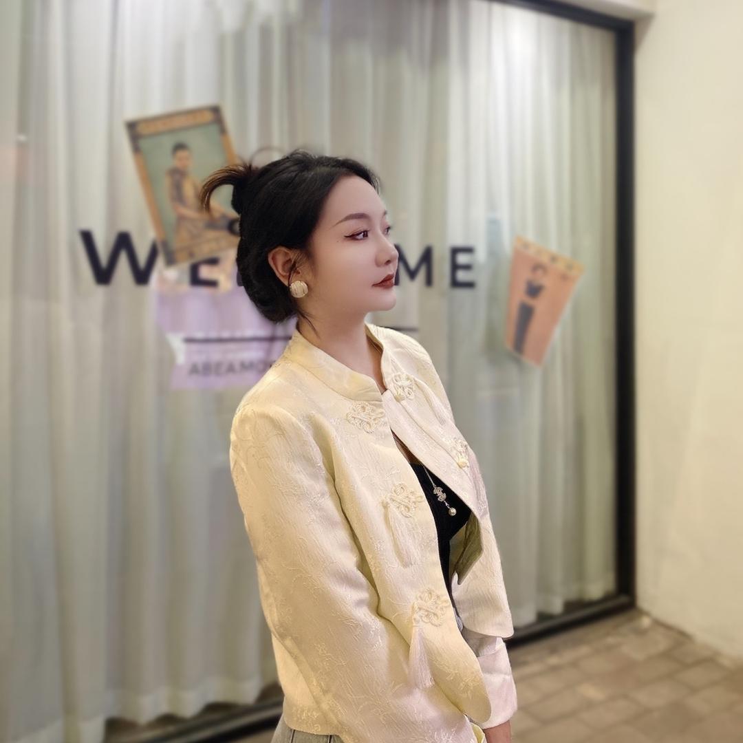 大麦麦高奢女装