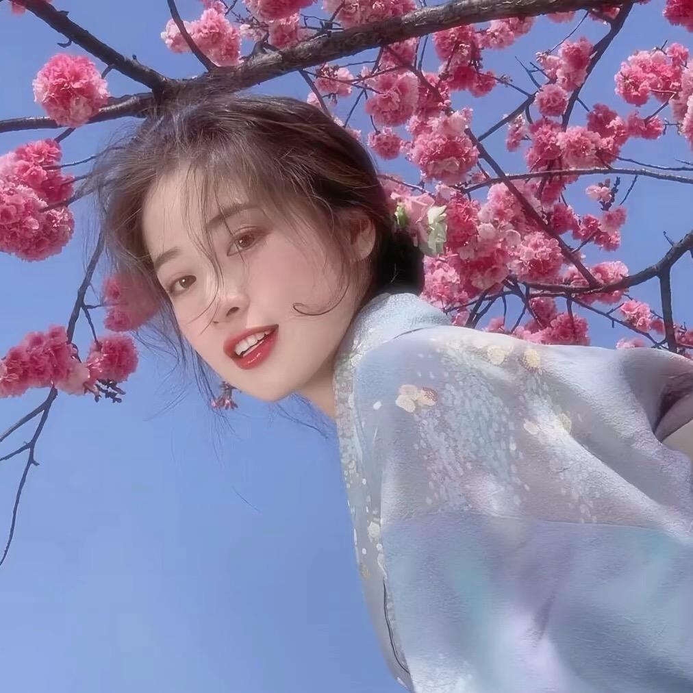 小镇菇凉