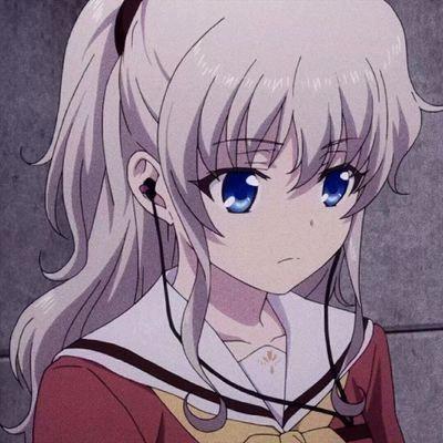 谷里奈•