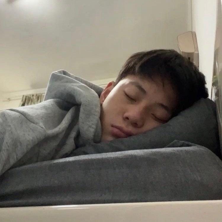 阿瓒