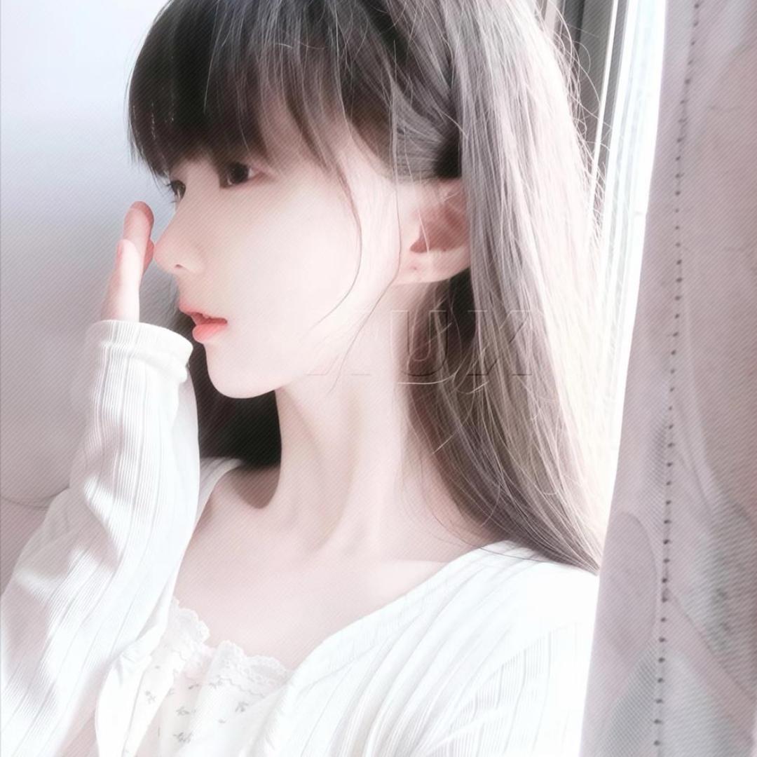 这个世界小痛苦不会有人在意。所以没关系。