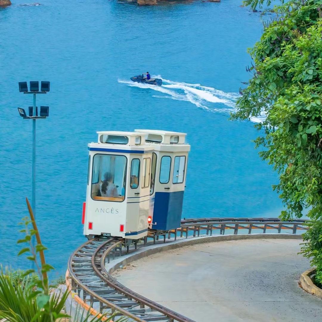 云海天使湾_小火车