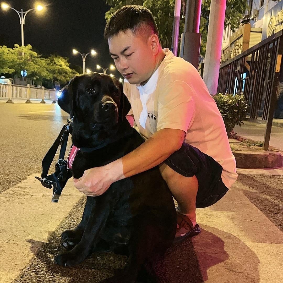 菲尔