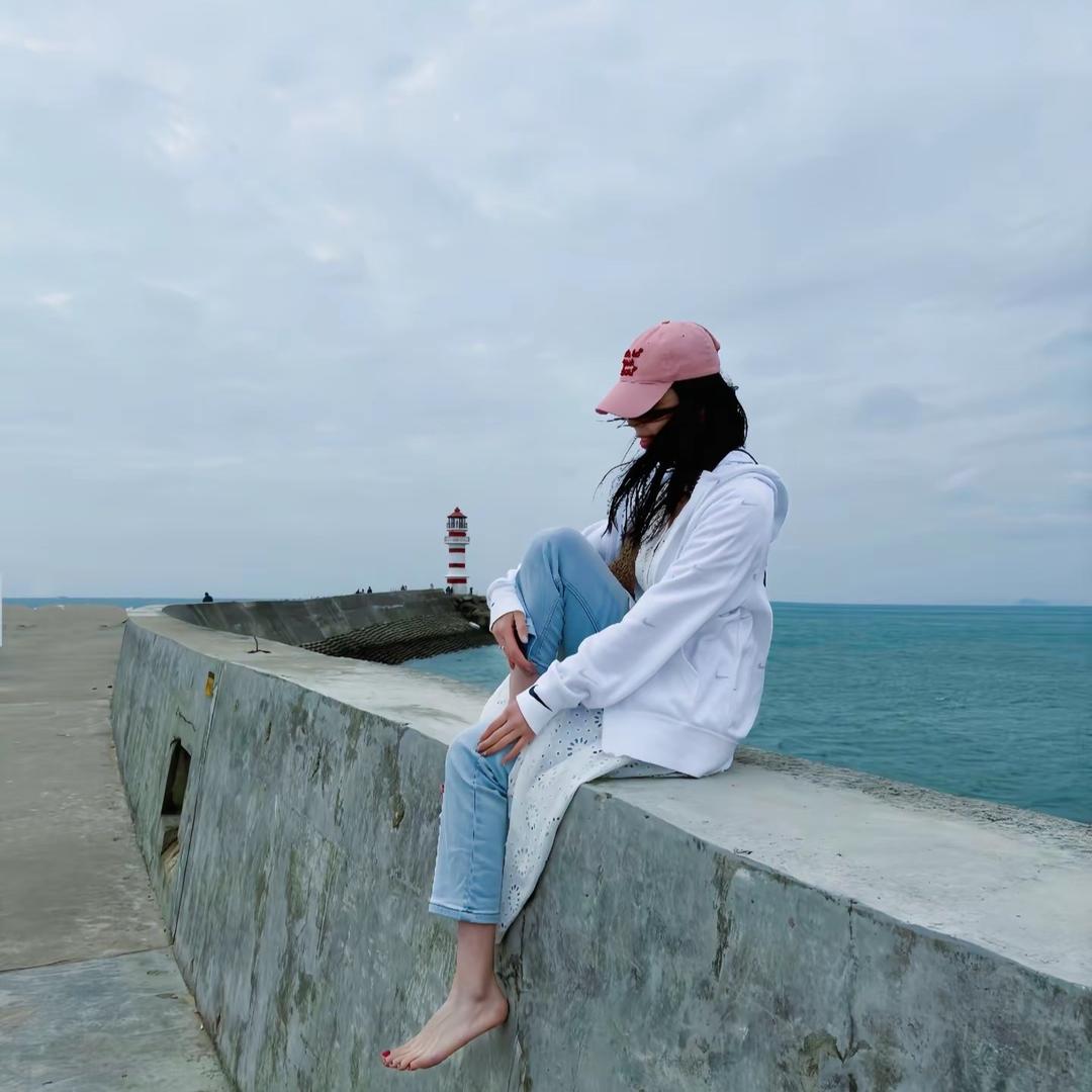 ᥫᩣ •••🦋