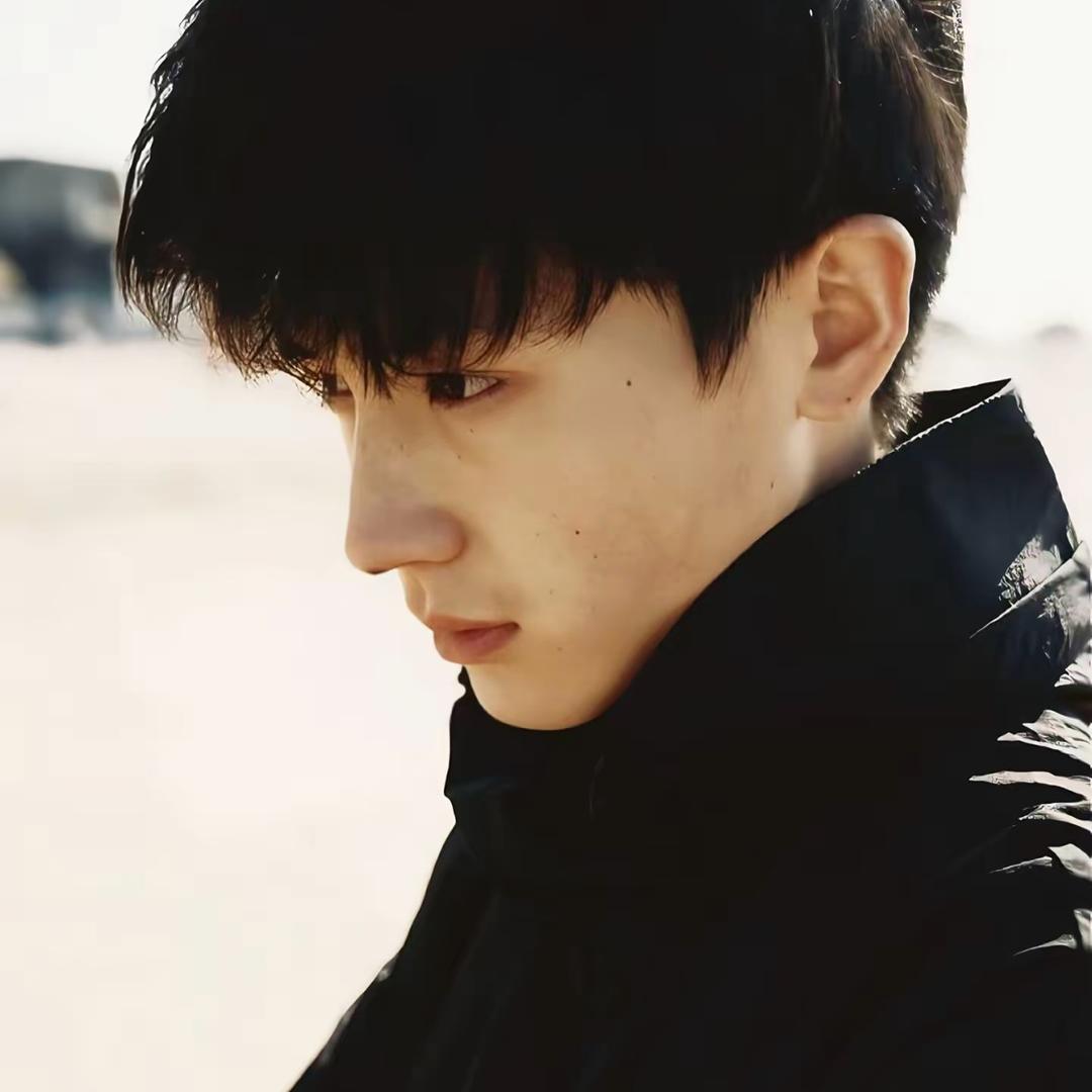 刘哆哆是只耶耶.