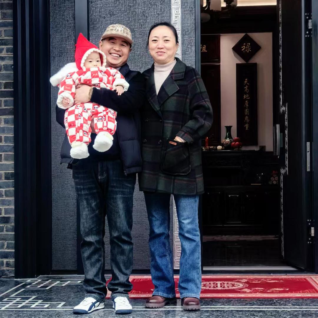 贵巨精密。专业液压系统。医疗器械零件