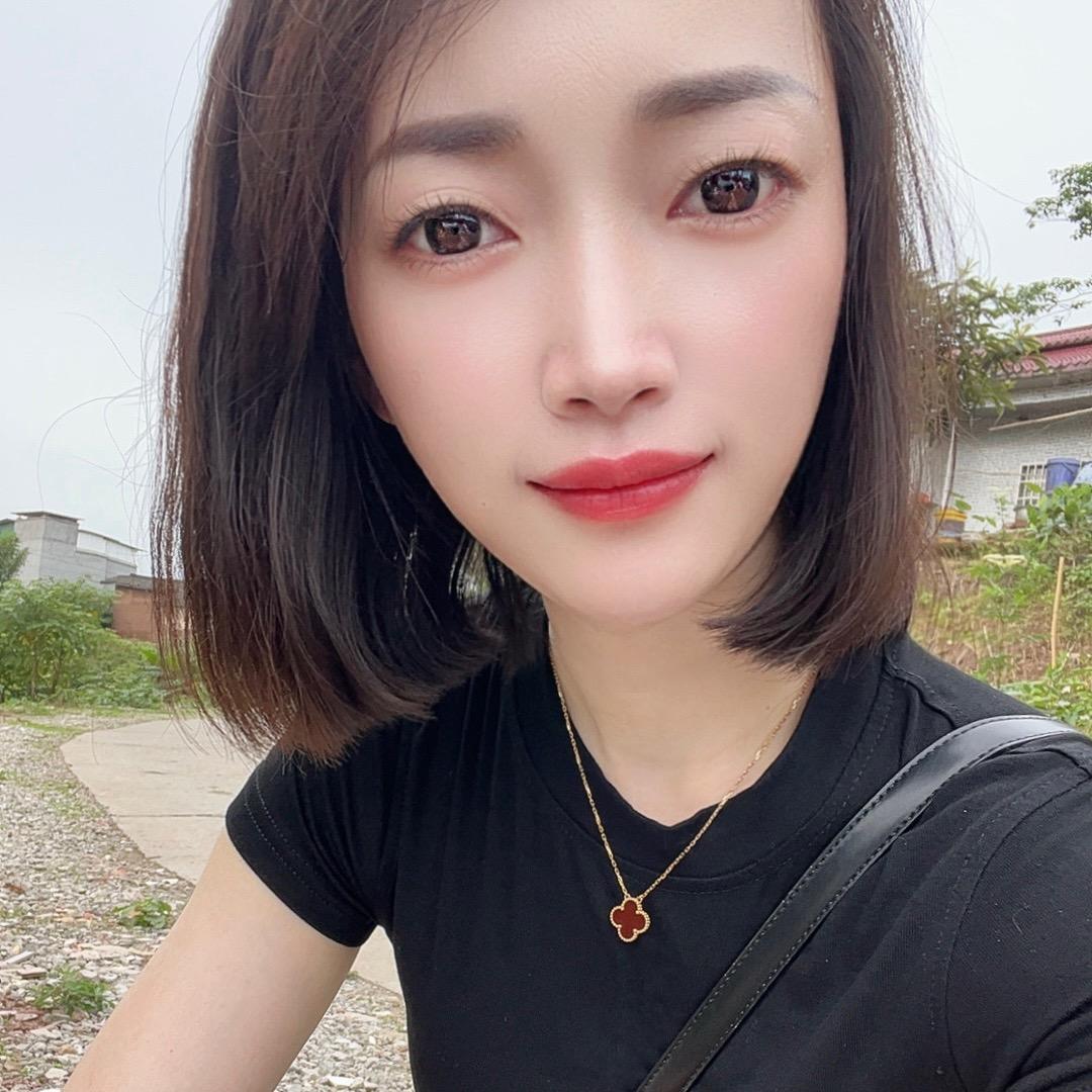 💋 我亲爱D℮，好菇娘