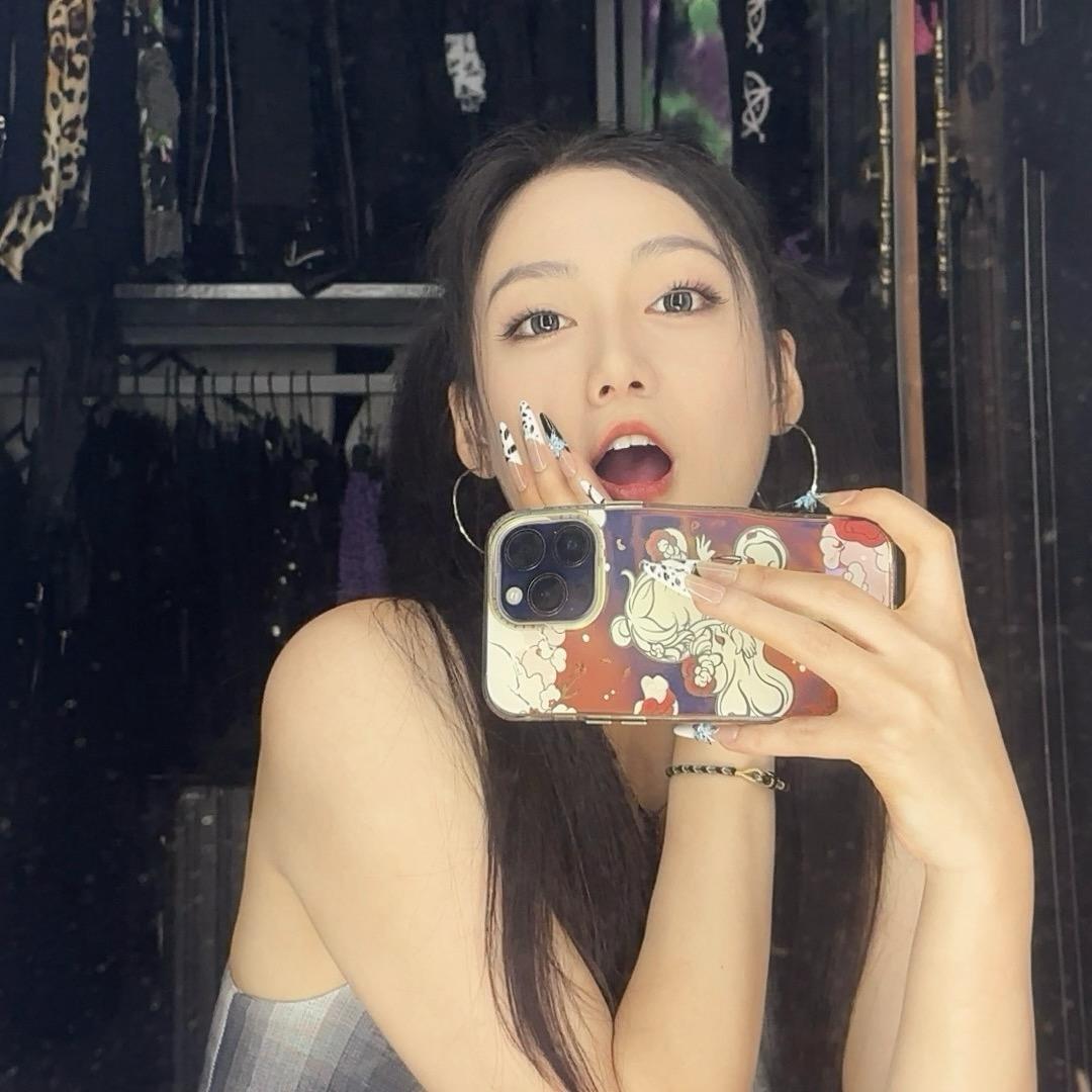 冬眠少女Monica🍓