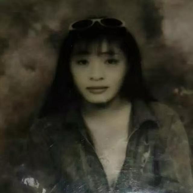 阳光明媚